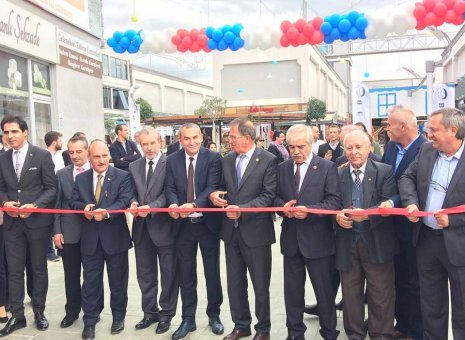 Trakya’nın En Büyük Kitap Fuarı Bugün Bendis AVM’de görkemli bir törenle açılış yaptı! 